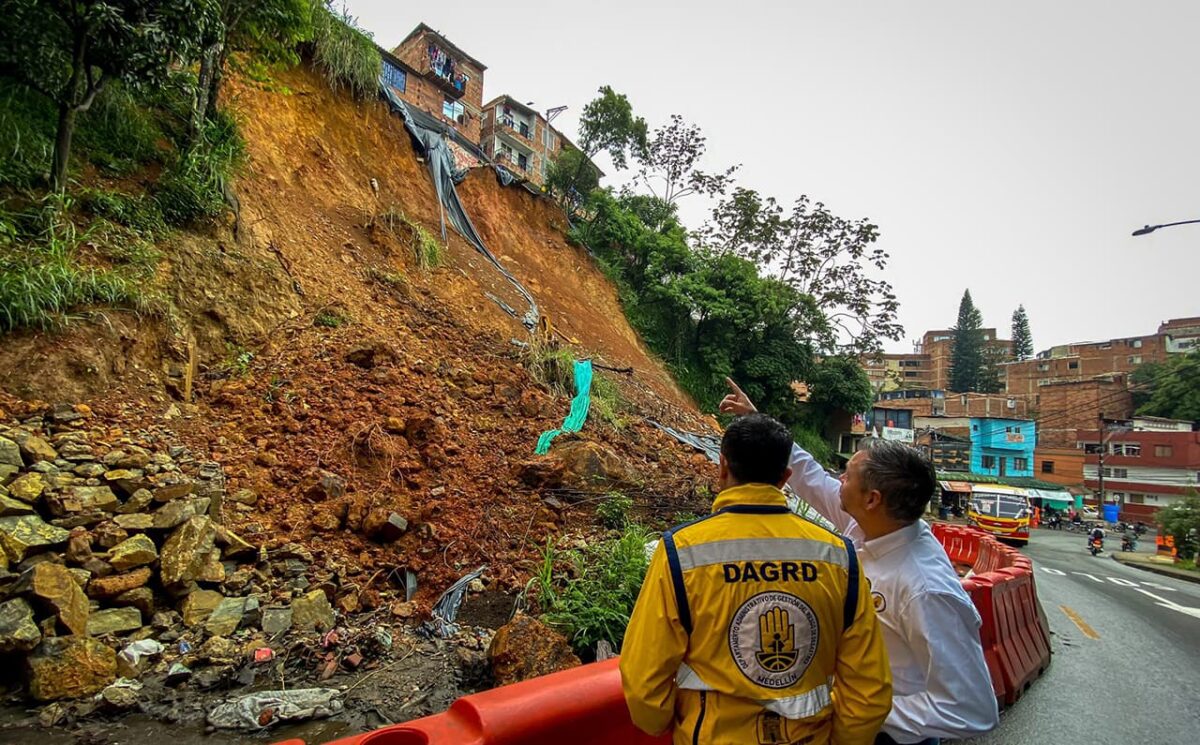 Cierran preventivamente la vía a Manrique Central, por Palos Verdes, en Medellín