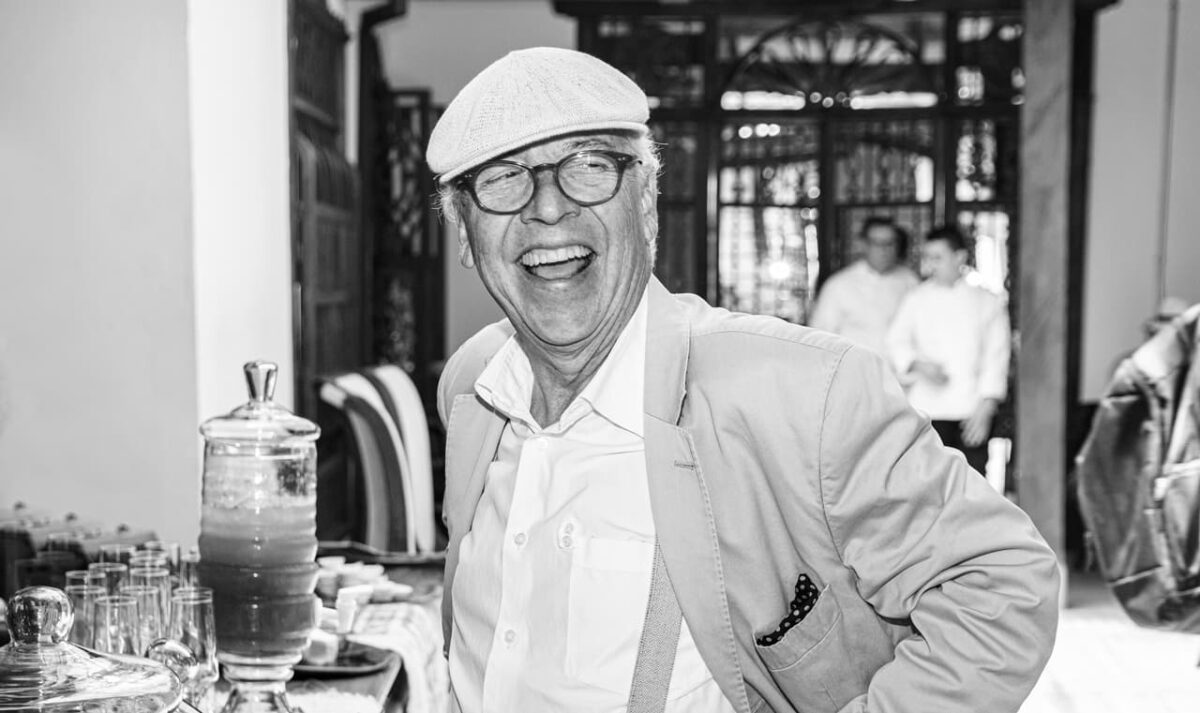 In memóriam, Julián Estrada