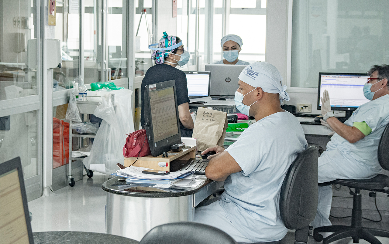Merecidos aplausos para el sector salud