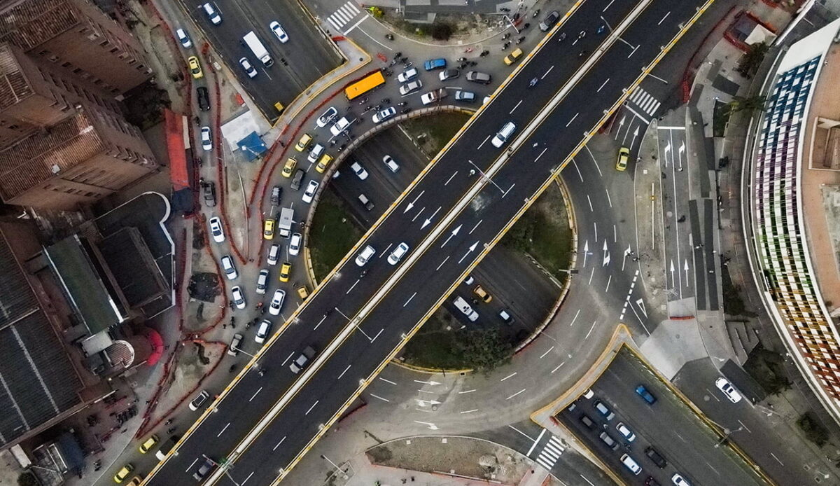 Nuevo puente de San Juan con la avenida 80, occidente de Medellín