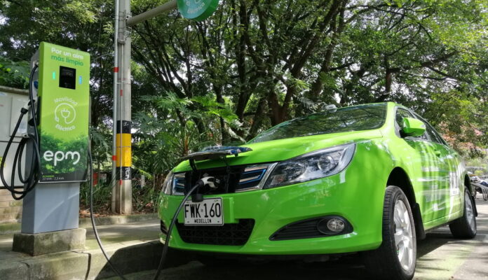 Proyecto de taxis eléctricos en Medellín