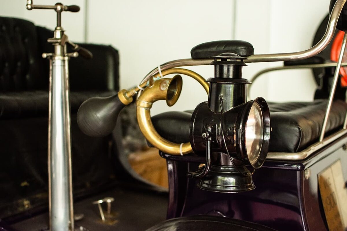 Este modelo De Dion-Bouton de 1900 abrirá la caravana. Fue adquirido por la fundación Museo del Transporte en Alemania, en 2017.