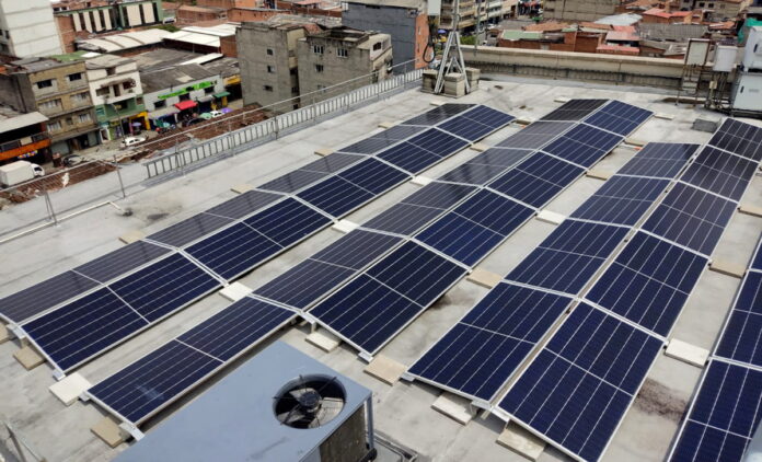 El edificio Miguel de Aguinaga estrenó energía solar de EPM