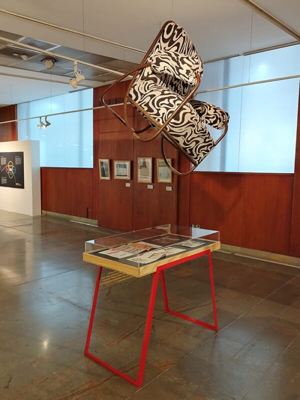 La Facultad de Arquitectura de la Universidad Pontificia Bolivariana celebra 80 años con una exposición que invita a una reflexión sobre el urbanismo, el arte y el diseño.