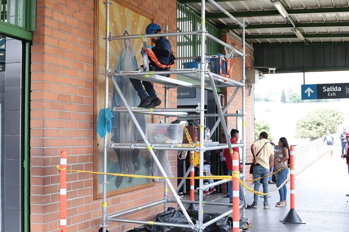 10 obras de arte del Metro de Medellín serán restauradas