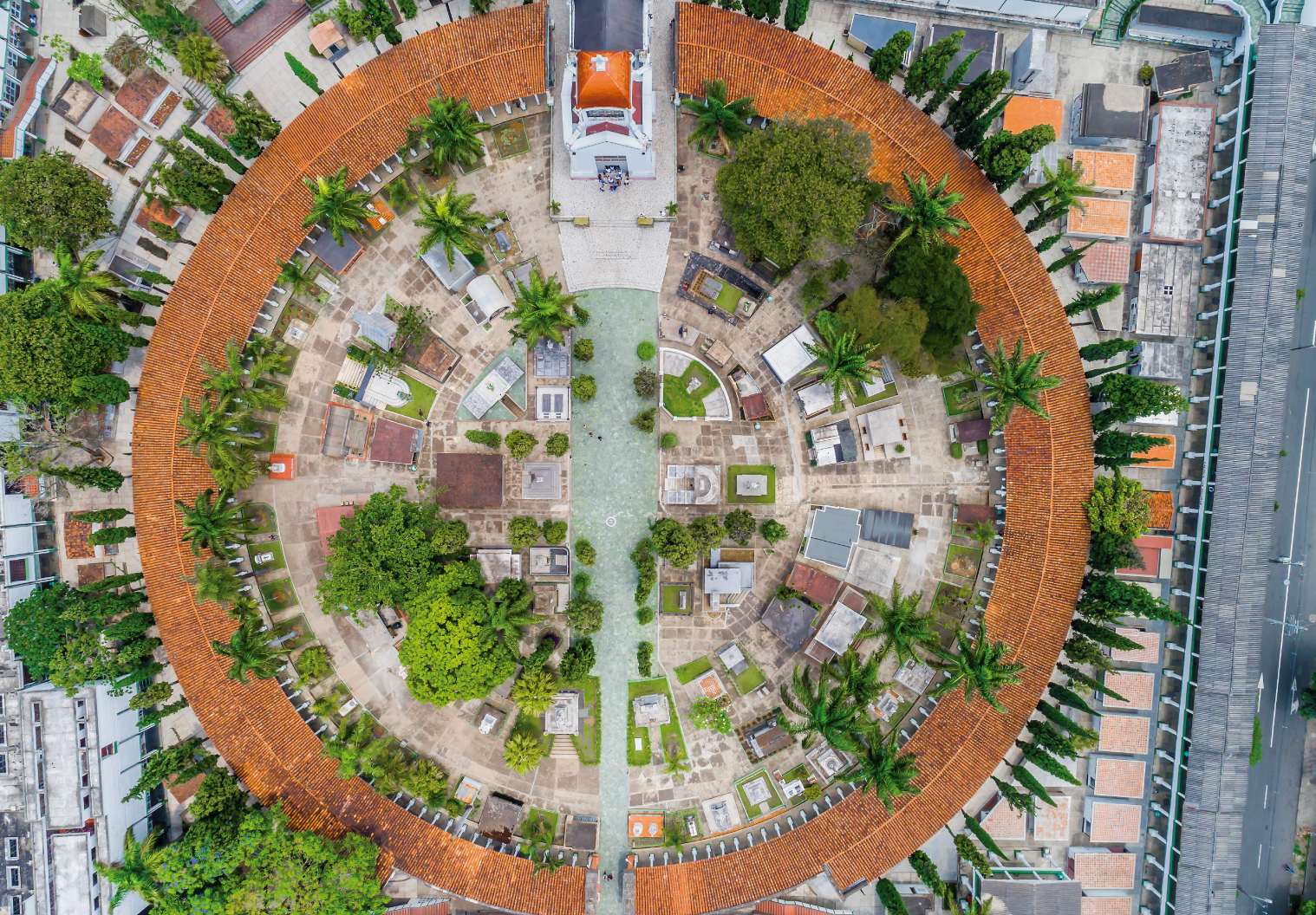 Entender los duelos, en los 180 años del Cementerio San Pedro