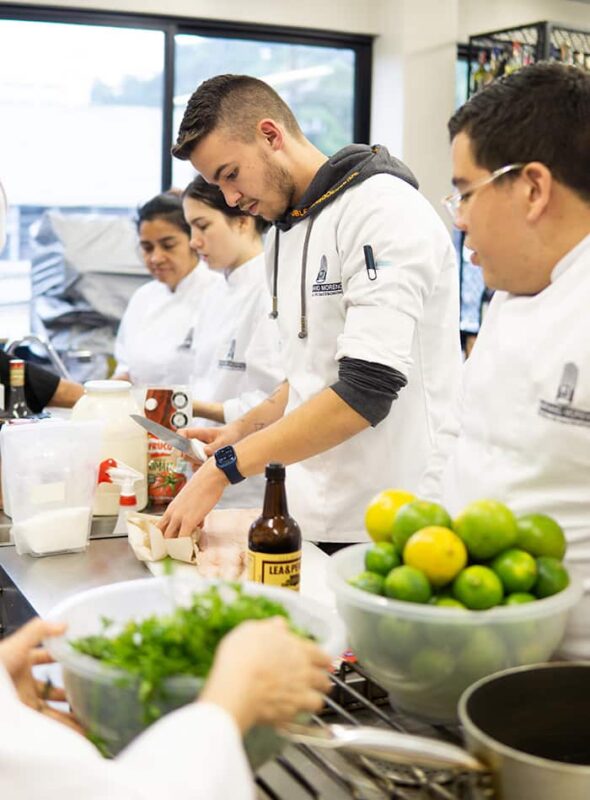 Escuela de Gastronomía Mariano Moreno crece su oferta de ciudad