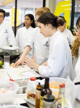 Escuela de Gastronomía Mariano Moreno crece su oferta de ciudad