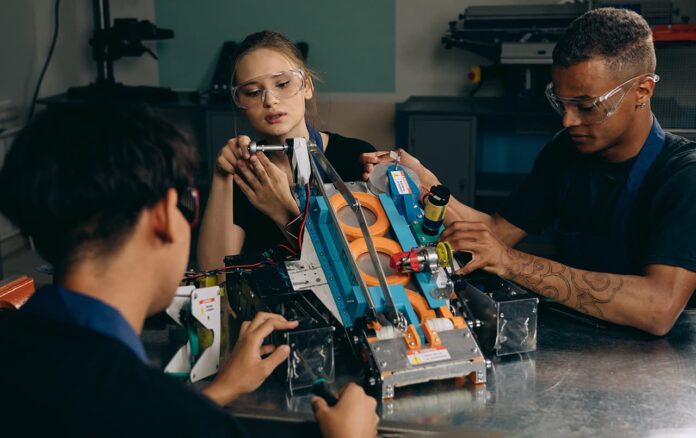 Ingenio, un concurso de robótica para los estudiantes en Envigado