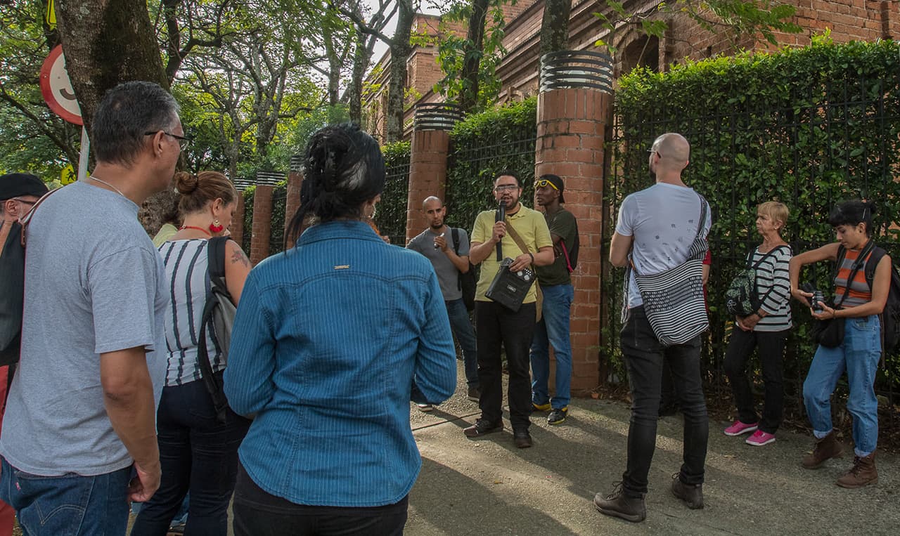 Recorrer el centro de Medellín para conocer sus historias y lugares patrimoniales