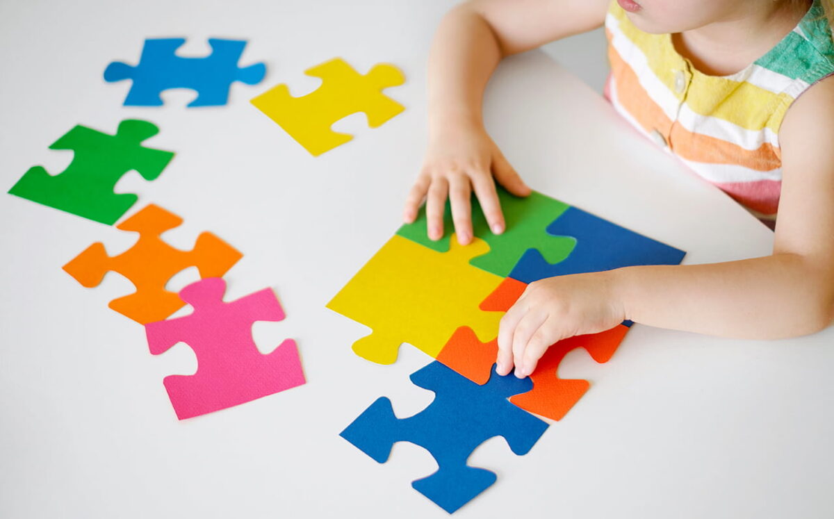 Aprender sobre el cerebro de los niños con la Universidad CES