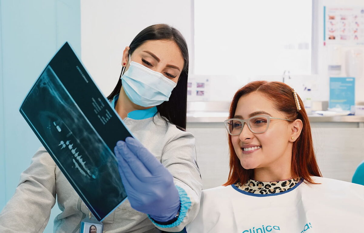 El Centro Médico Las Américas Auna está ubicado en el piso 4 del Centro Comercial Arkadia, y ofrece diversos servicios como odontología para niños y adultos.