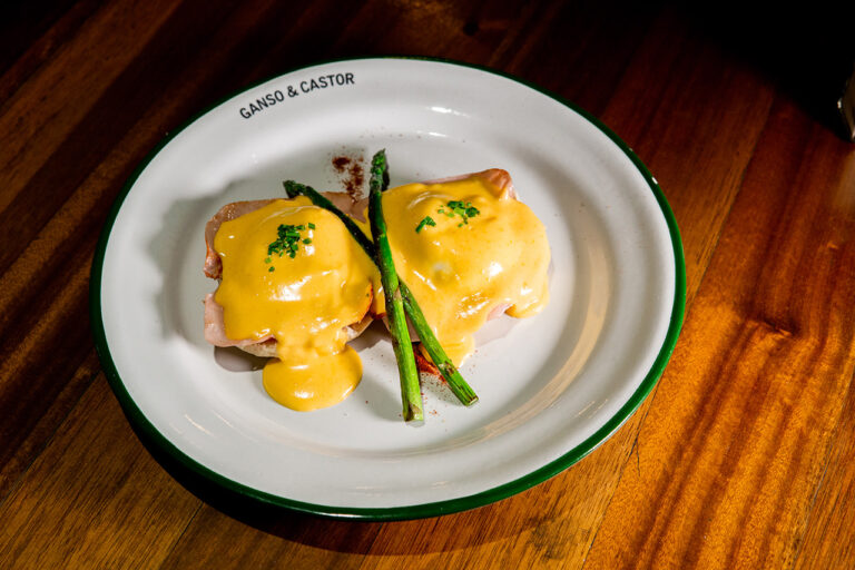 Ganso y Castor gastronomía tradicional francesa, en Medellín