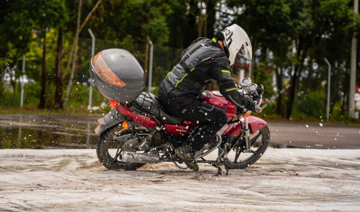 Motos en Colombia tendran que tener frenos ABS y CBS