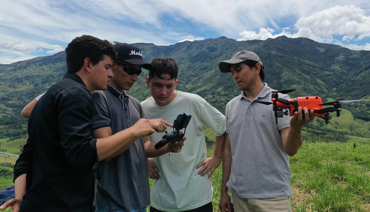Sapiencia abre convocatoria para la primera Escuela de Drones de Medellín