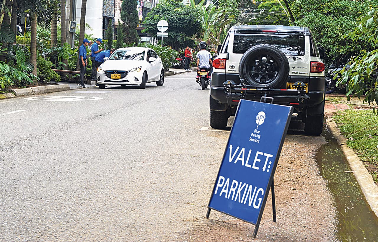 Sobre valet parking en El Poblado cerca a la Clínica Medellín