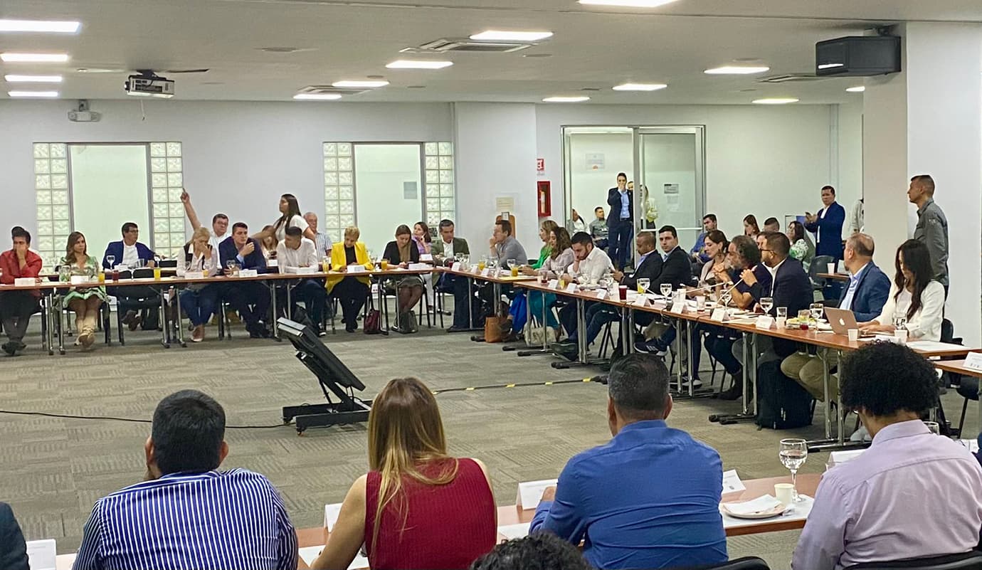 Las proyecciones en la económica y empleo para Medellín con la apertura de la frontera con Venezuela