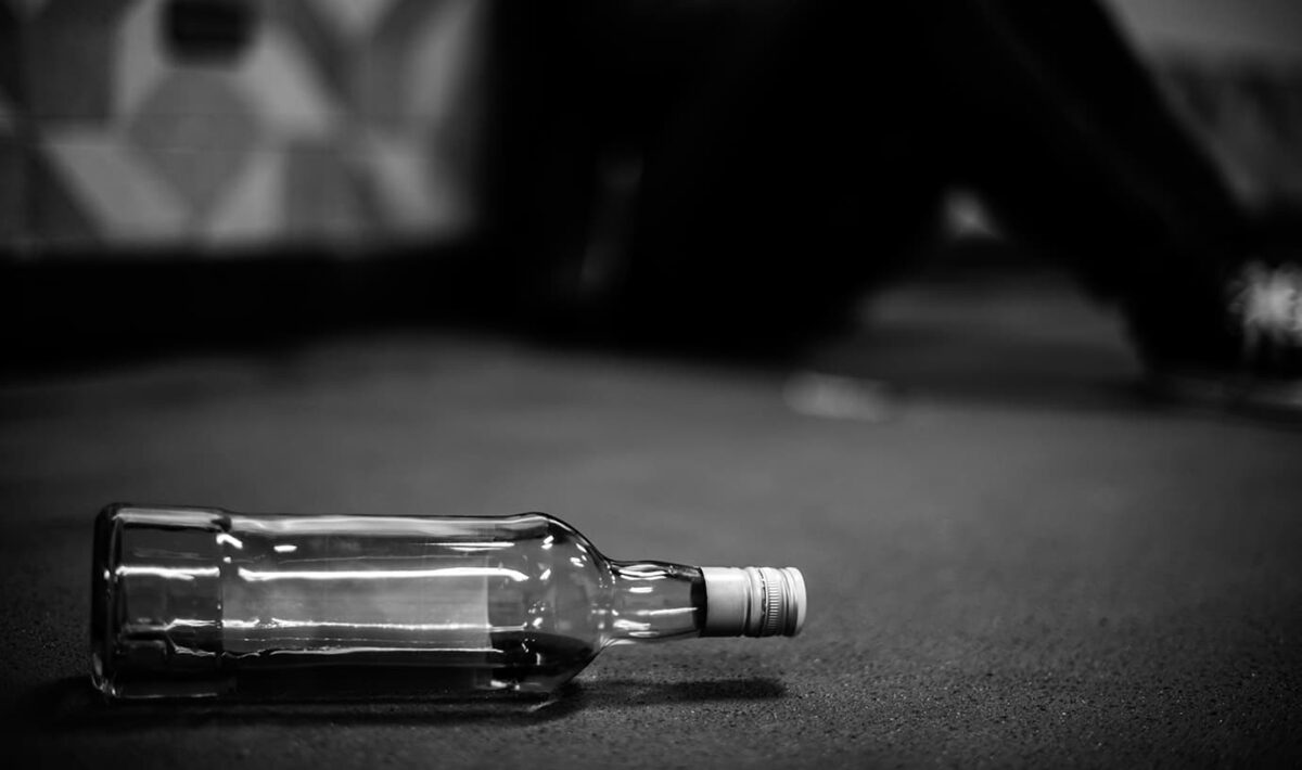 El Invima recomienda no consumir tres marcas de licor, en Colombia. ¿Cuáles son?