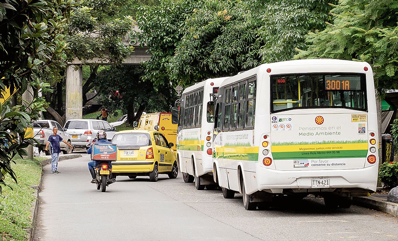 Guardas improvisados en El Poblado
