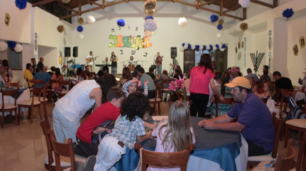 Jánuca: otra celebración luminosa de este tiempo