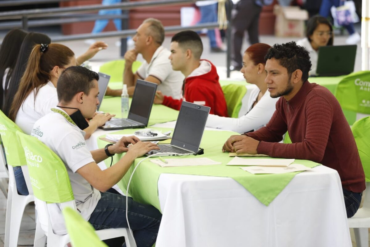 300 vacantes tiene la Agencia de Empleo de Comfenalco Antioquia