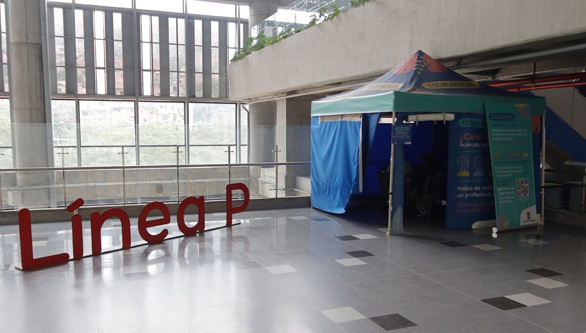 Metro de Medellín se ofrece atención de salud mental