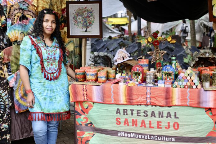 Encuentro con los artesanos, en el Sanalejo de Medellín