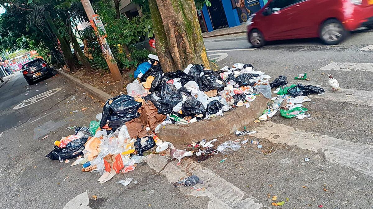 Basura y mal olor en El Poblado