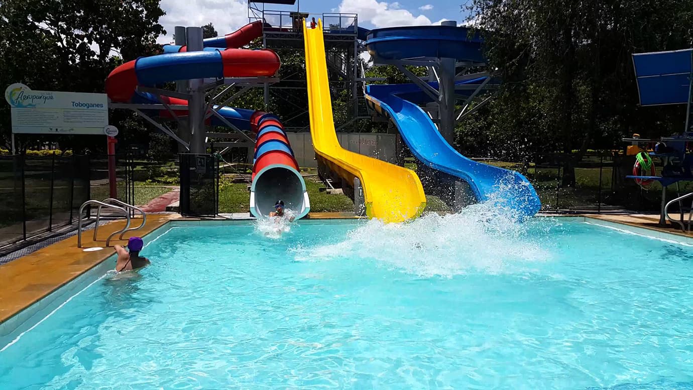 Universitarios tendrán descuentos en el Parque Norte y el Aeroparque Juan Pablo II