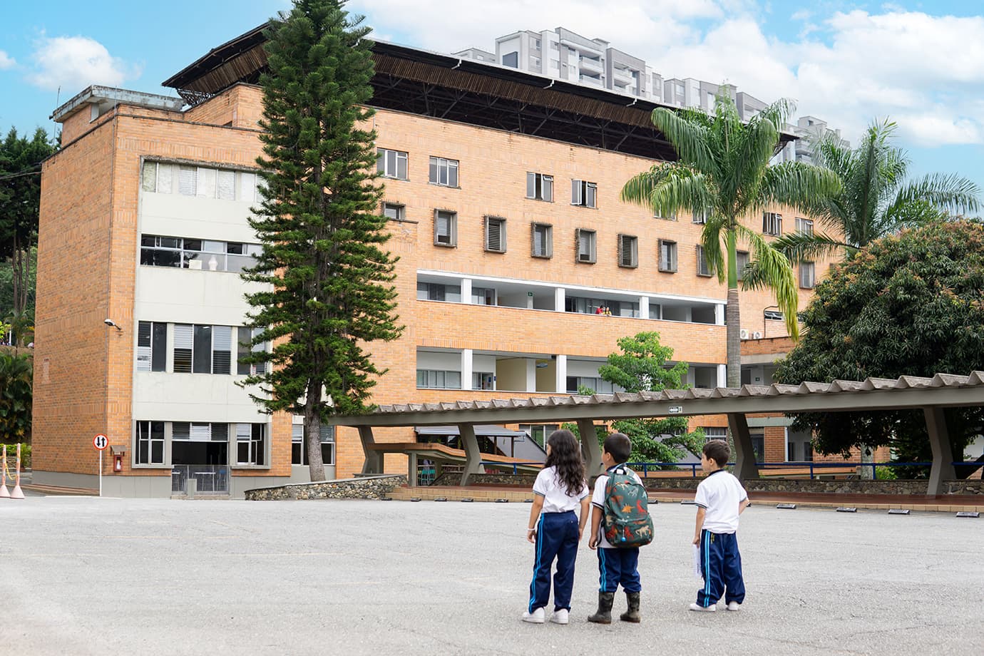 Colegio Benedictinos el pasado y el presente