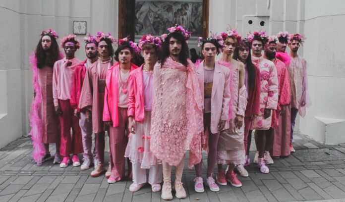 Un homenaje con arte después de hechos en de la población LGBTIQ+