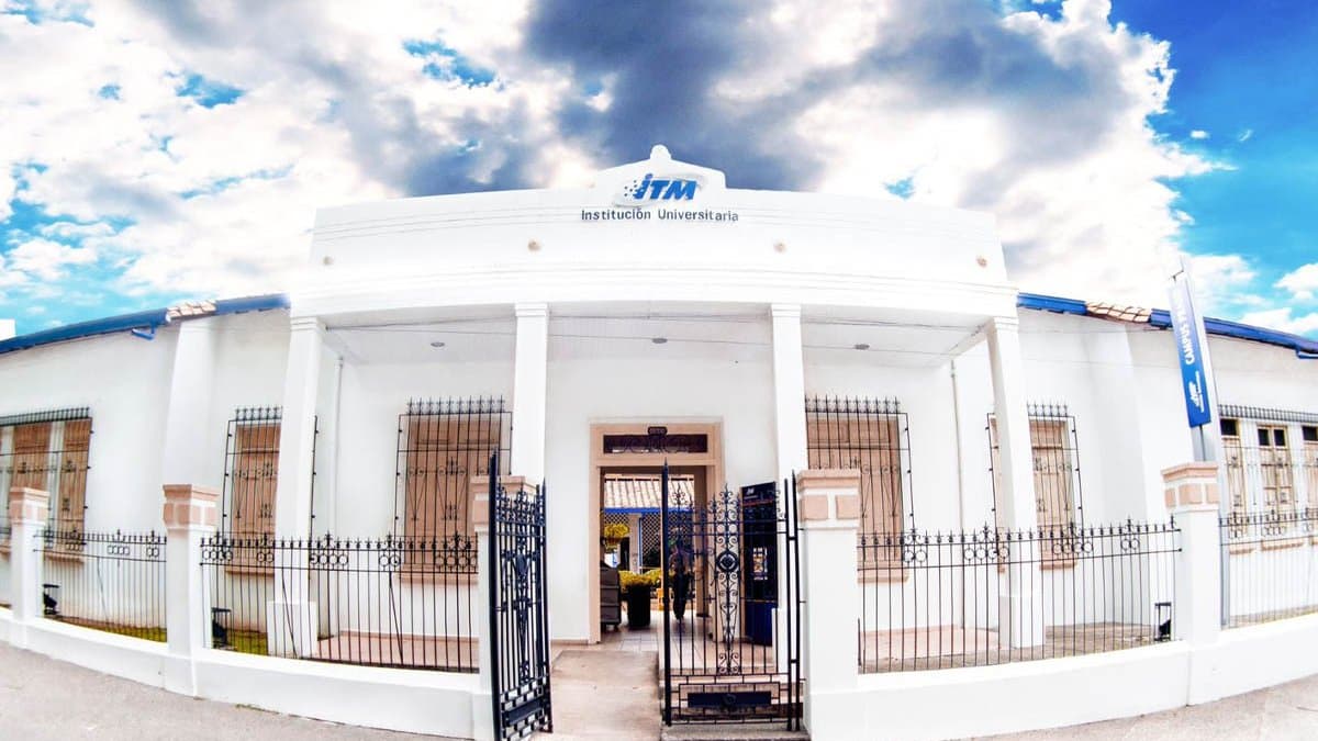 Los estudiantes volvieron a la sede Prado del ITM Medellín
