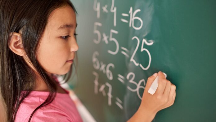 Día Internacional de las Matemáticas o el Día Día Pi matemáticas en la primera infancia