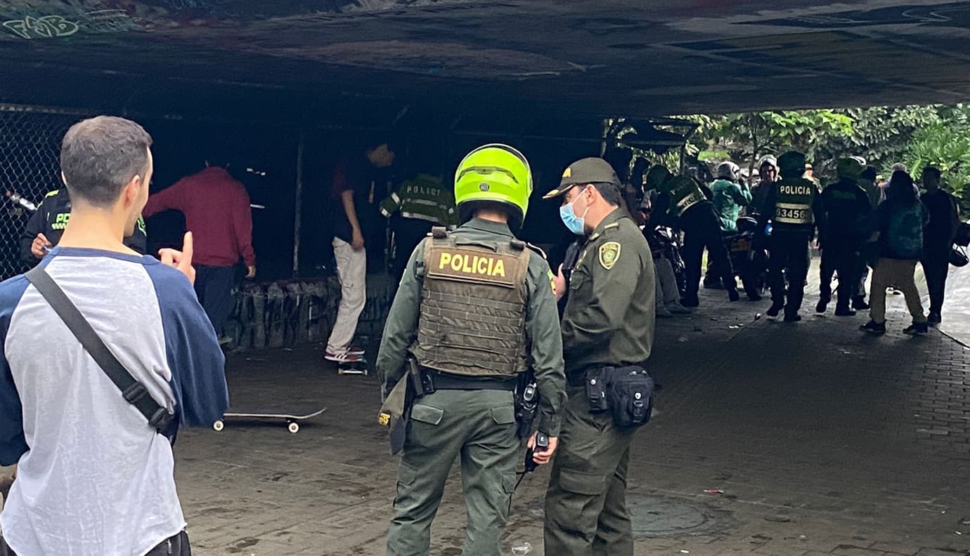 Con “operativos relámpagos”, intentan controlar la seguridad en los bajos del puente de La 4 Sur