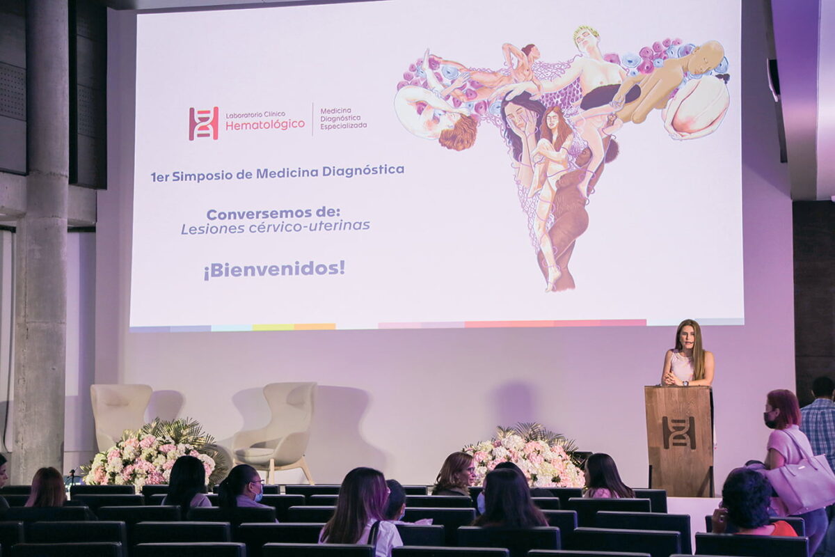 El primer simposio del Laboratorio Hematológico se celebró con éxito en la tarde del 9 de junio de 2022, teniendo como temática las lesiones cérvico-uterinas.