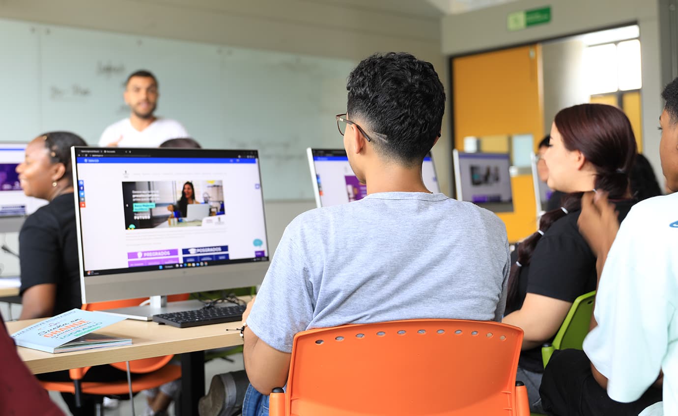 En Medellín se puede estudiar inglés gratis