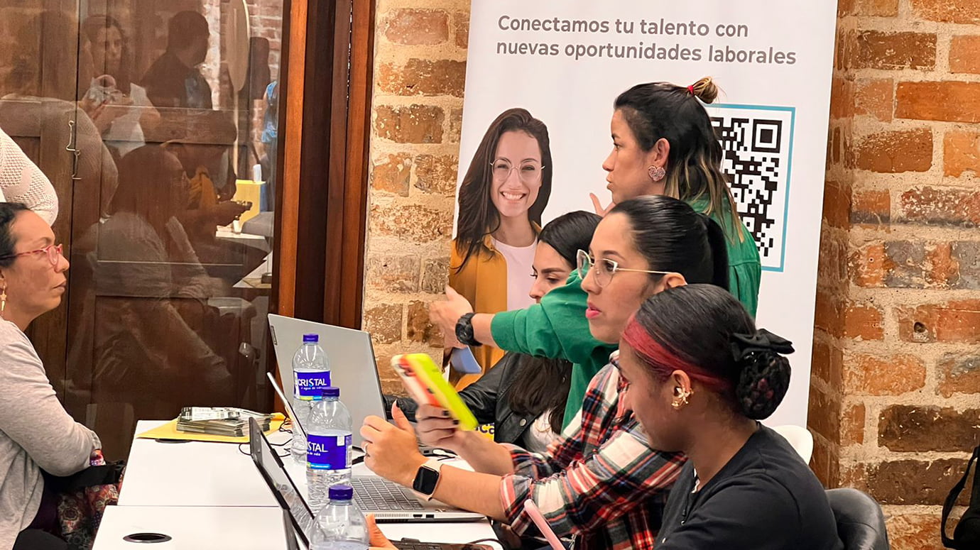 2.026 vacantes en una nueva feria de empleo, en Medellín