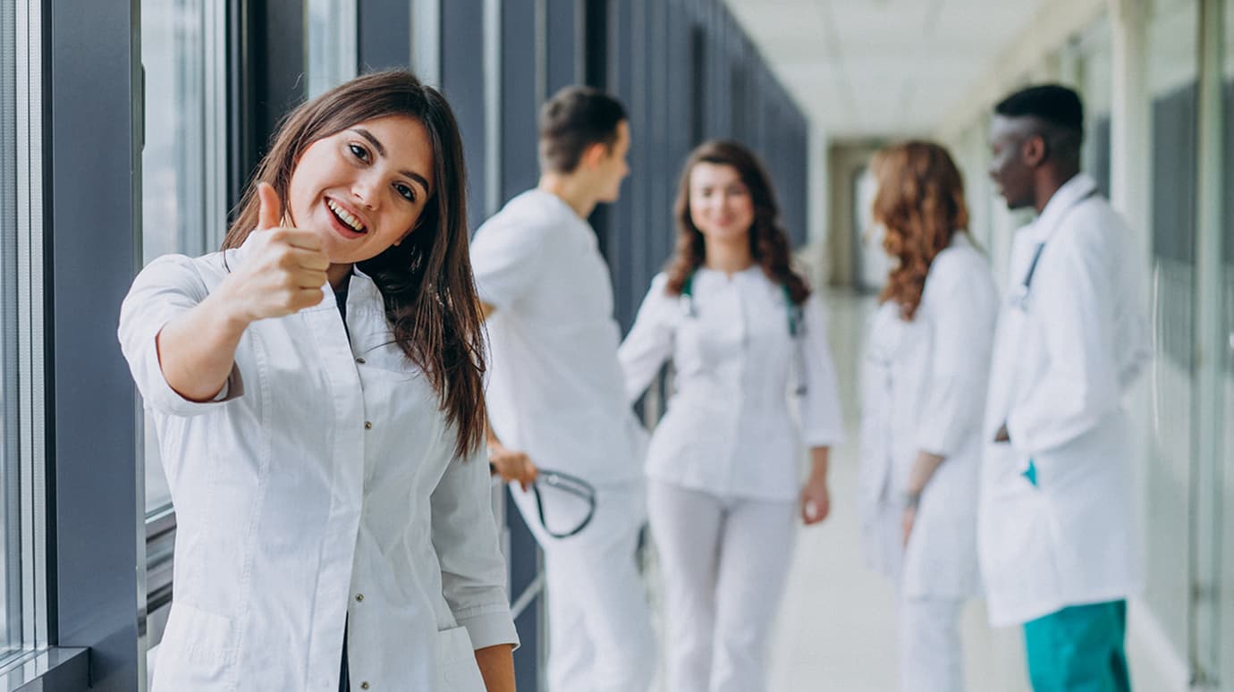Las vacantes para profesionales de la salud en Estados Unidos que tiene el SENA