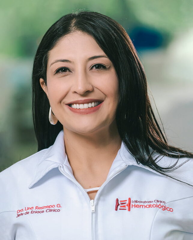 Lina Marcela Restrepo Giraldo, Médica Internista Endocrinóloga, con maestría en Oncología y líder de Enlace Clínico del Laboratorio Clínico Hematológico.