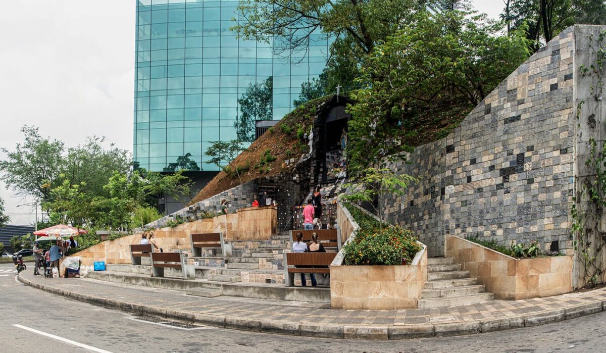 Medellín Travel una plicación para conocer a Medellín