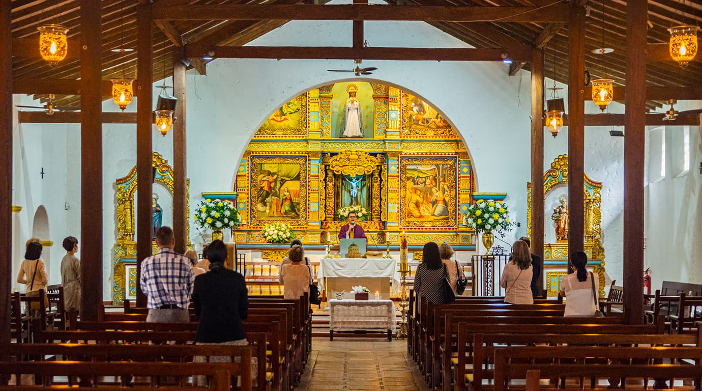 Un momento espiritual: Semana Santa Católica en Poblado y Envigado