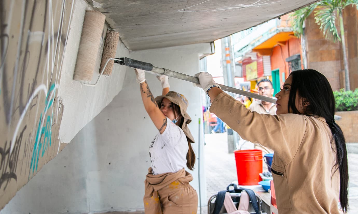 La estrategia Tacita de Plata busca recuperar los espacios públicos de Medellín