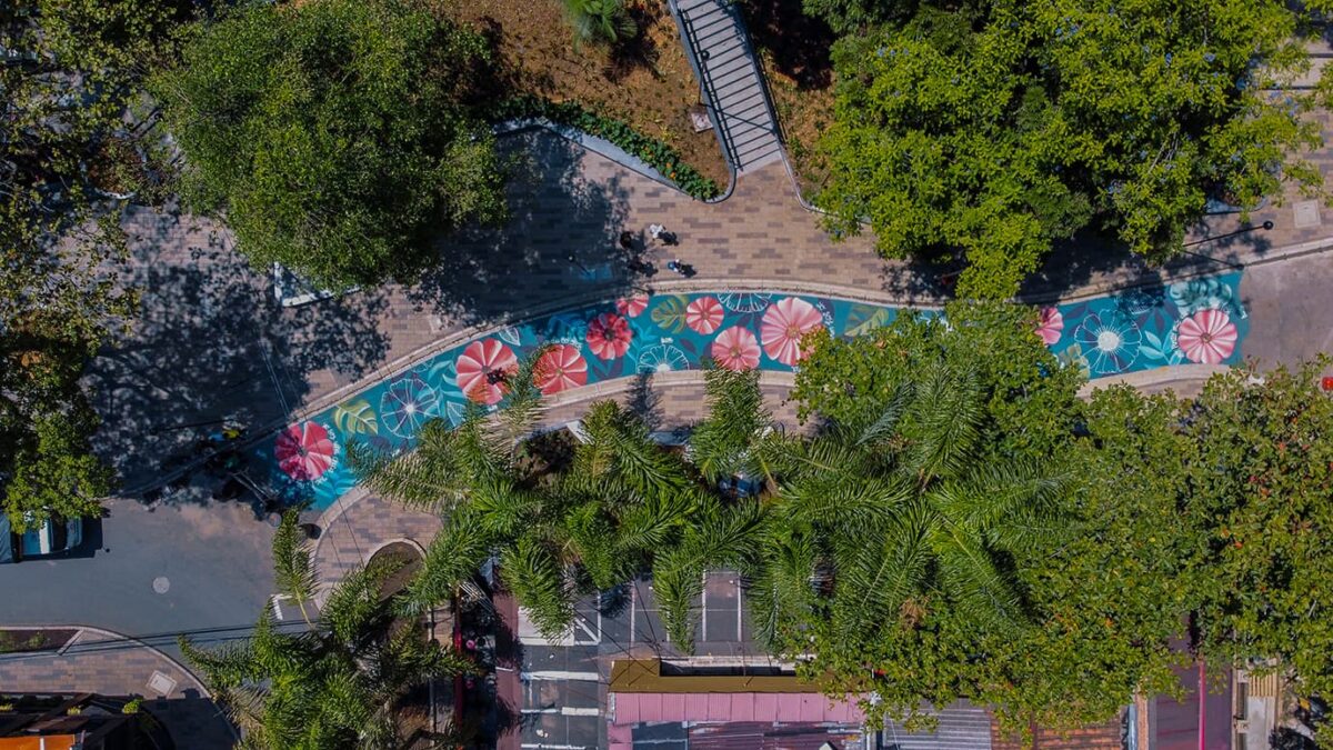 Arte y color en el parque Lleras
