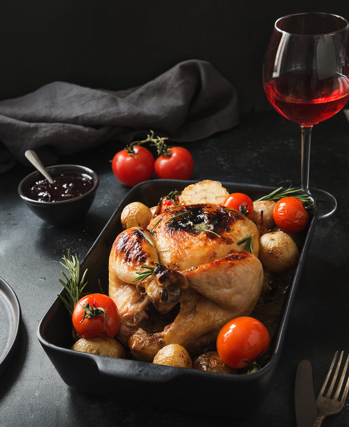 ¿Y cuál vino le pongo? ¡Pregúntale a la salsa!