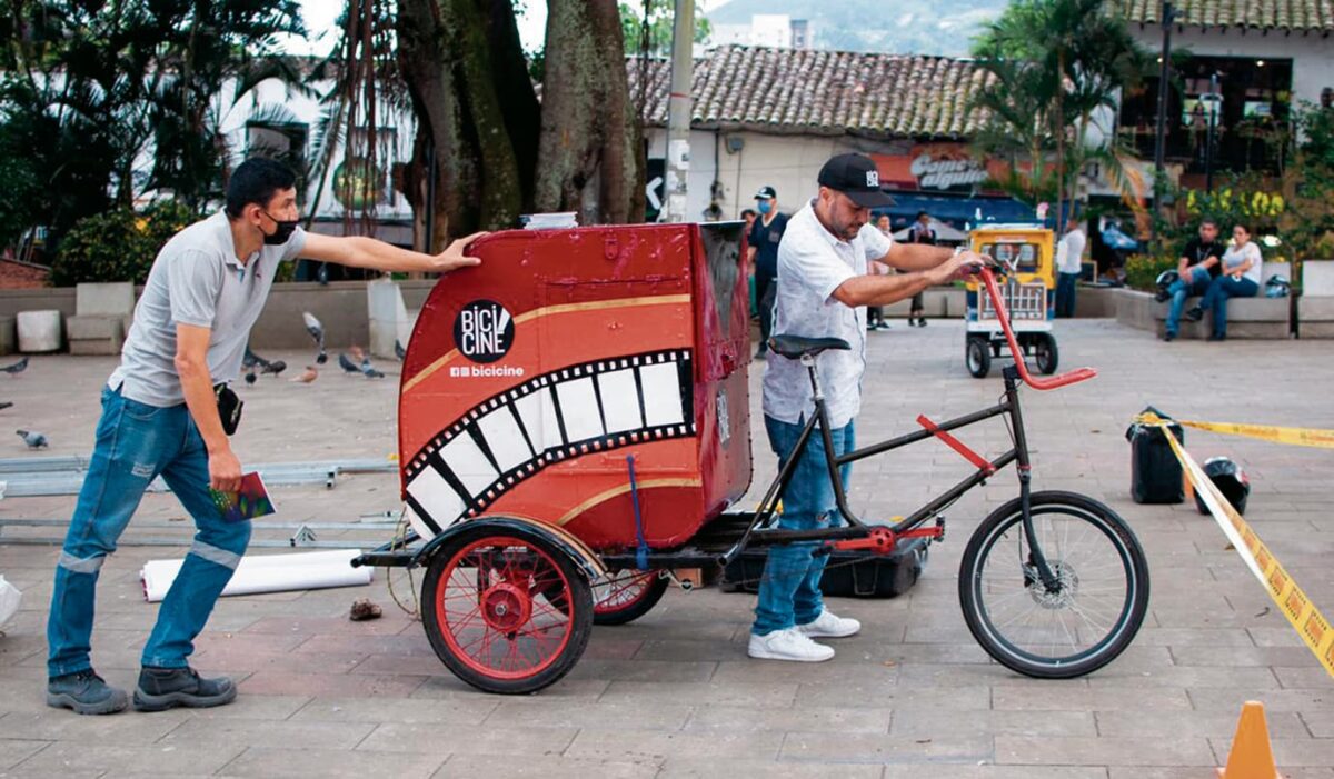 Bicicine nació con el ánimo de llevar cine a muchos lugares de Medellín