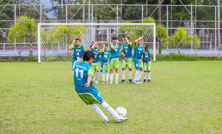 Medellín enviará un grupo de niños a participar en torneo internacional de fútbol en Corea del Sur