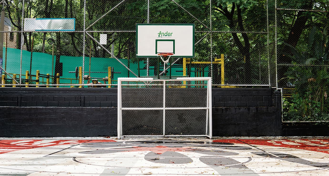 Cancha y gimnasio en Provenza