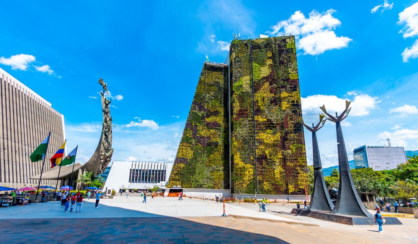 El segundo muro verde más grande de Latinoamérica lo tiene Medellín