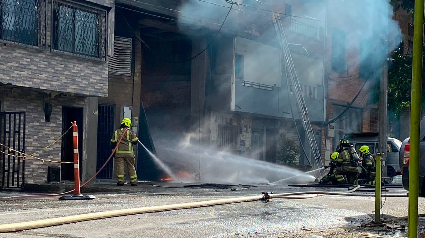 Incendio en Medellín estructural en el sector de Caribe fue controlado
