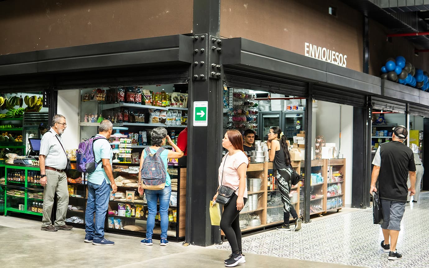 Envigado estrena su moderna plaza de mercado
